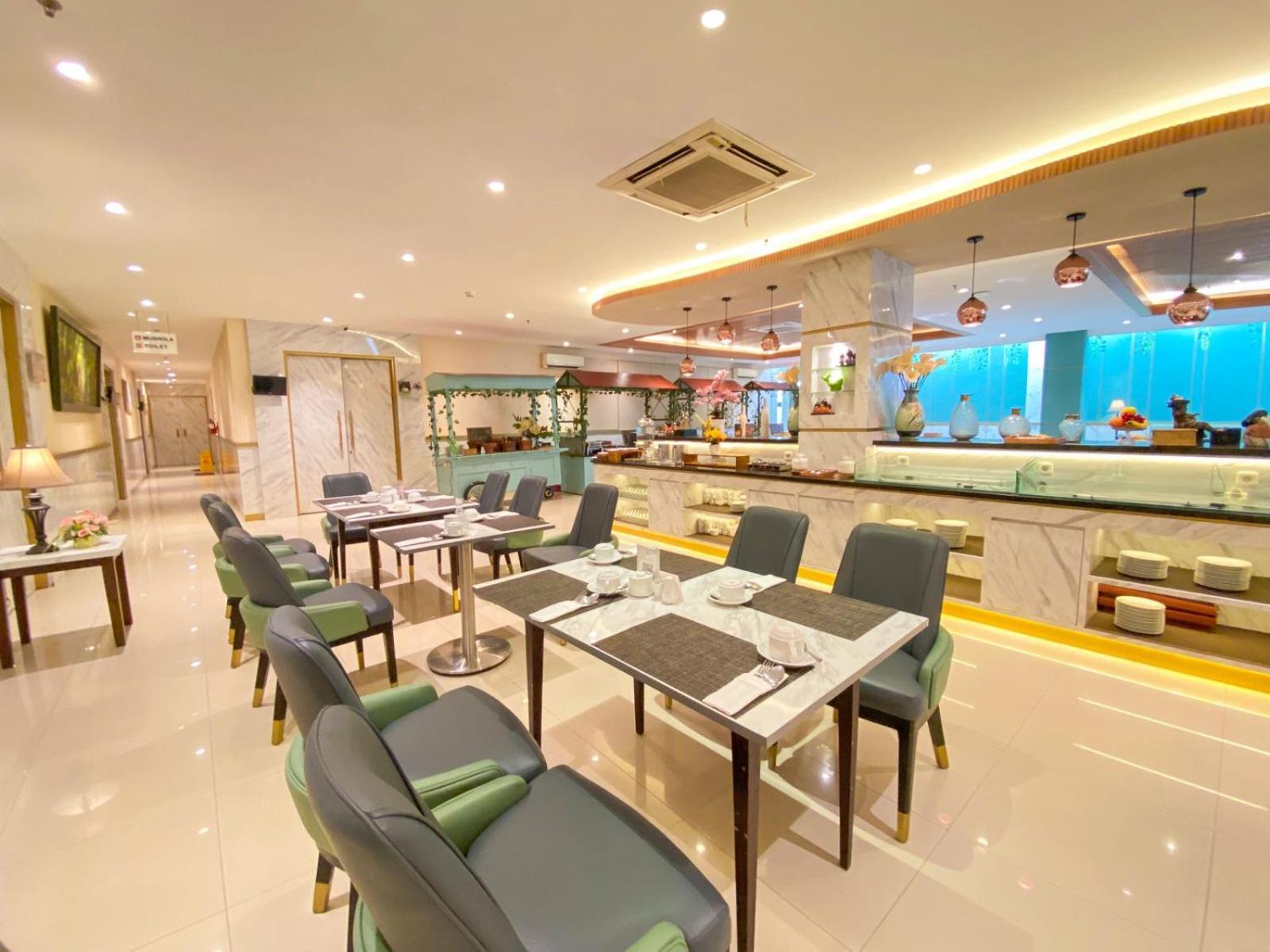 יוגיאקרטה Luxury Malioboro Hotel מראה חיצוני תמונה