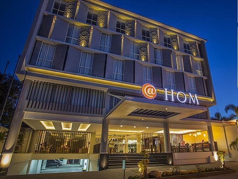 יוגיאקרטה Luxury Malioboro Hotel מראה חיצוני תמונה