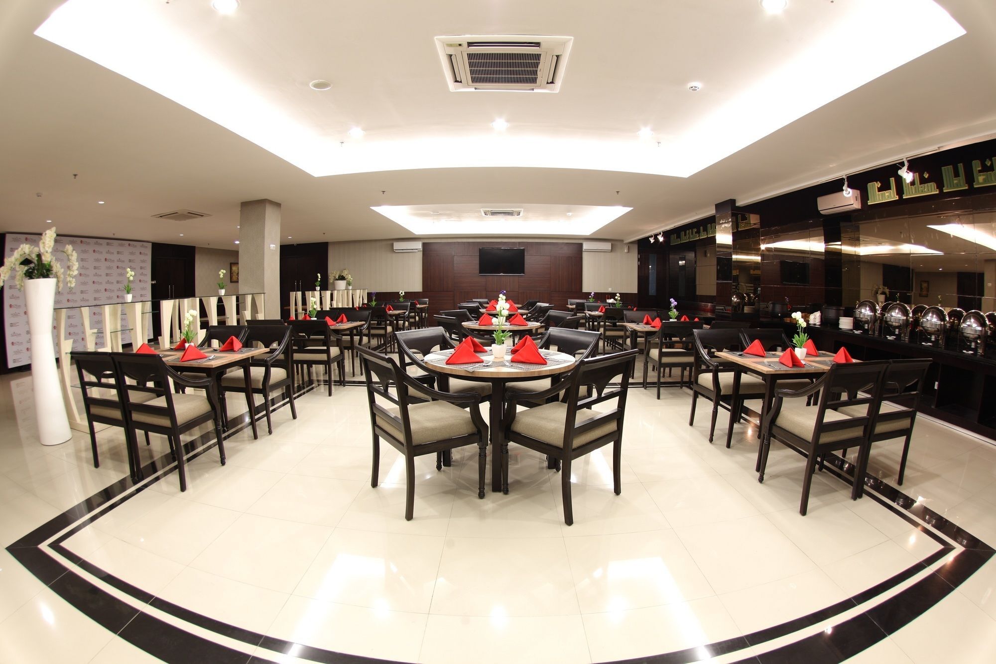 יוגיאקרטה Luxury Malioboro Hotel מראה חיצוני תמונה